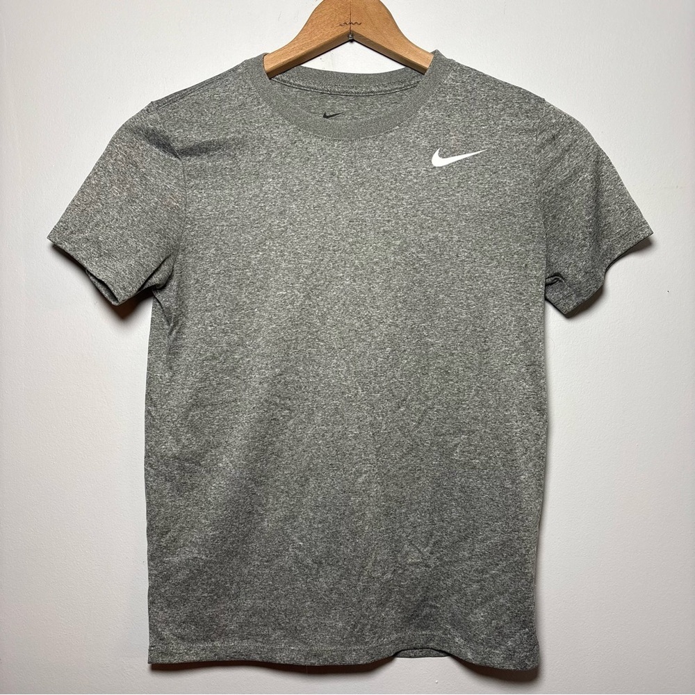 Nike Dri-Fit Performance Short Sleeve Tee Khaki Gray Women’s Size XS